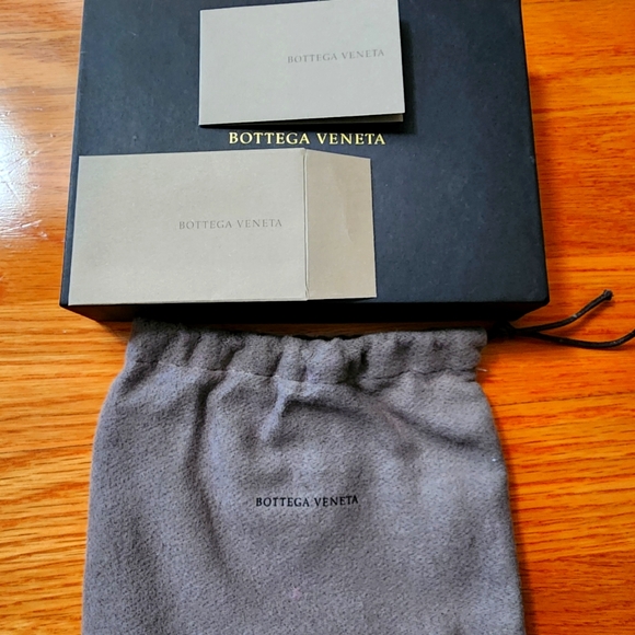 Bill folder - Picture 5 of 6